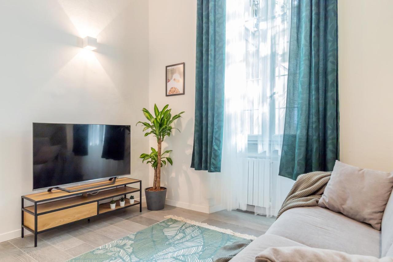 Duomo-Navigli Charming And Modern With Fast Wifi Apartment Milan Exterior photo